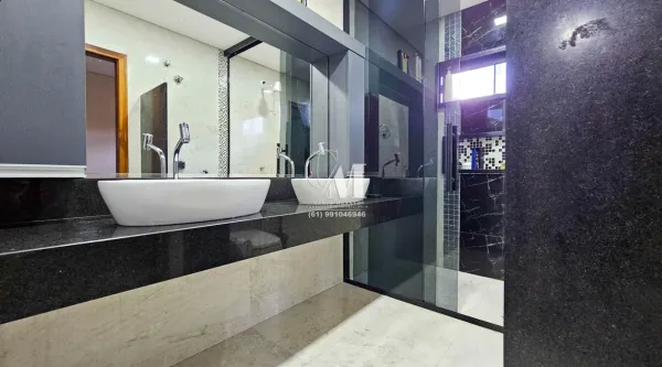 ✨ Imagine morar em uma casa espaçosa no Condomínio Estancia Quintas da Alvorada, no coração do Jardim Botânico, Brasília. ✨
