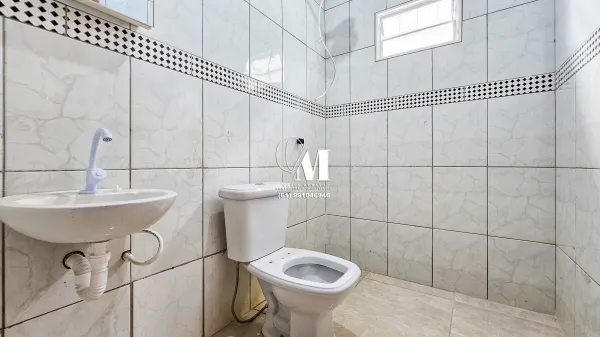 Excelente oportunidade no bairro Quedas do Descoberto – Águas Lindas de Goiás Casa reformada em condomínio,ideal para quem busca conforto e segurança.