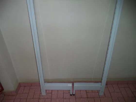 VENDE-SE 02 SUPORTES PARA FAZER PRATELEIRA- R$ 60,00