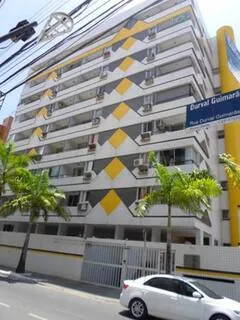 vendo Apartamento amplo quarto e sala mobiliado 2 quadras praia de ponta verde