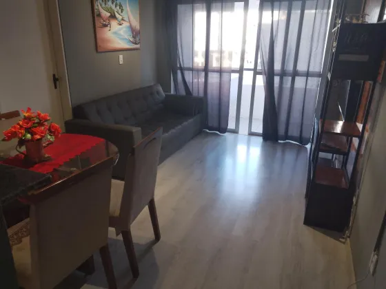 vendo Apartamento amplo quarto e sala mobiliado 2 quadras praia de ponta verde