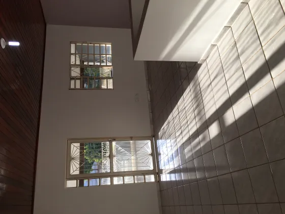 Vendo casa em condomínio fechado 4 quartos 2 suites