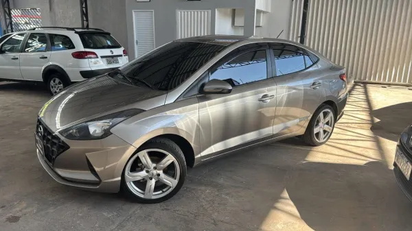 HB20S vision 1.0 2020/2021 com apenas 65.000 km