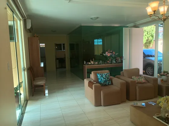 Casa 3 Suítes com Closet - Pq. das Laranjeiras