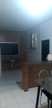 Casa ampla com ponto comercial em excelente localização