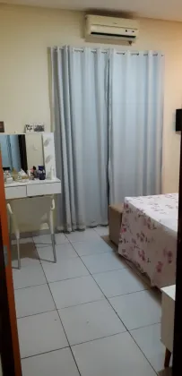 Casa ampla com ponto comercial em excelente localização