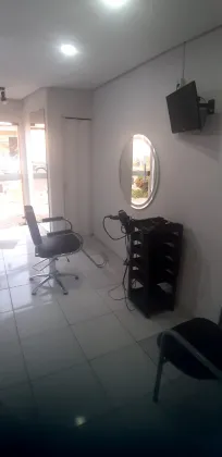 Casa ampla com ponto comercial em excelente localização
