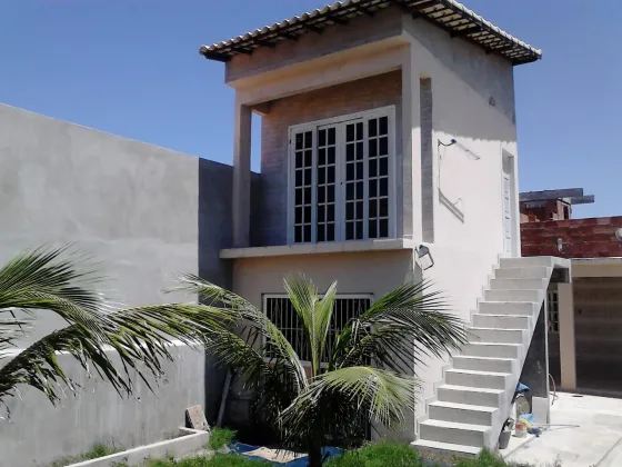 CASA COM PISCINA MUITO GRANDE EM IGUABA GRANDE