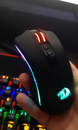 Mouse Gamer Redragon Cobra Pro RGB, Wireless, Sem Fio, 16000DPI, 8 Botões Programáveis, USB 2.4G - M711 Pro
