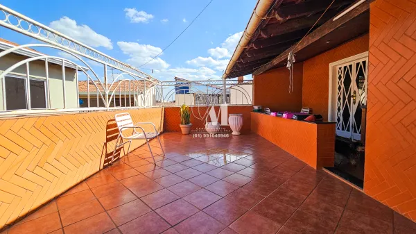 Oportunidade imperdível: Casa completa e sofisticada à venda! Localizada em um dos bairros mais tranquilos do Riacho Fundo.