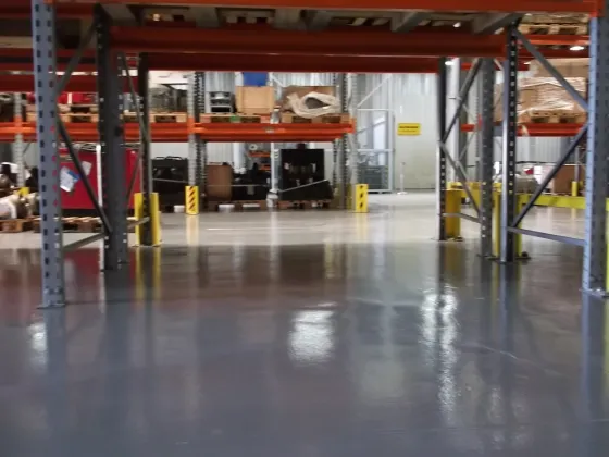 Pintura De Piso Em Epóxi Industrial, Garagens & Galpões.