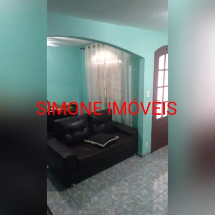 Casa composta por 02 pavimentoss e kitnet