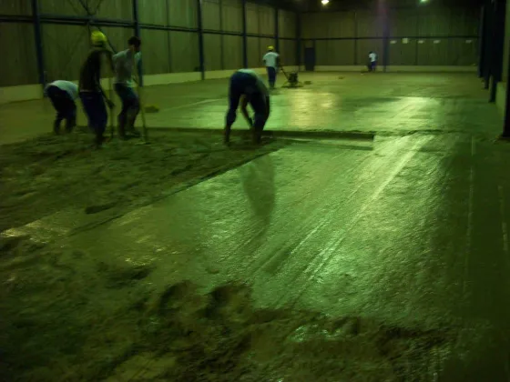Recuperação & Aplicação De Piso Industrial Garagens Galpões Quadras
