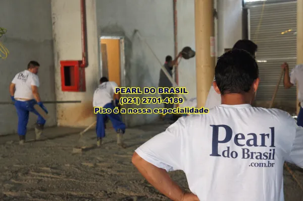 Execução De Pisos De Concreto Usinado Polido