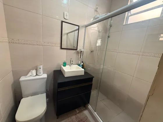 Vendo linda casa em Vaz Lobo, COM KITNET ANEXA. Apenas 265.000,00! Podendo financiar! Casa com espaço para crescer!