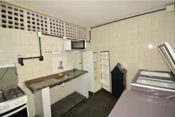 Vendo lindo apartamento em Madureira - Rua Delfina Alves, esquina com Av. Ministro Edgard Romero, condomínio fechado! 120.000,00! Podendo financiar.