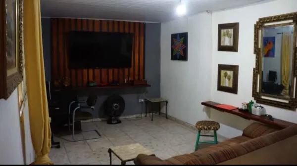 TERRENO AMPLO COM CASA MOBILIADA