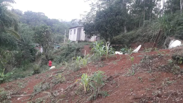 VENDO OU TROCO CASA EM MORRETES