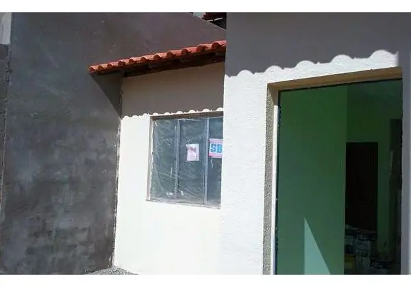 Casa 2 quartos - área frente e fundos colonial