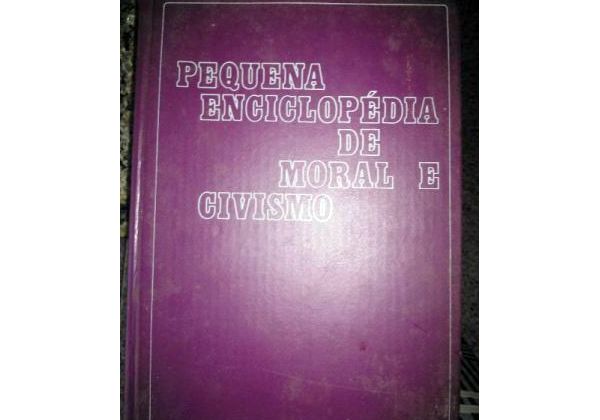 Livro Pequena Enciclopédia De Moral E Civismo
