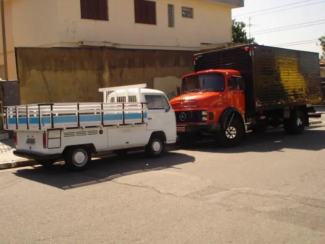 TATUAPÉ MUDANÇAS & CARRETOS C / CAMINHÃO BAÚ E KOMBI CARROCERIA