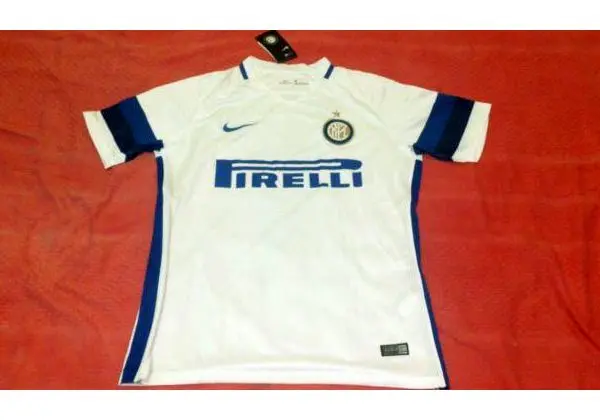 Camisa Inter de Milão Branca 16/17 tamanho M