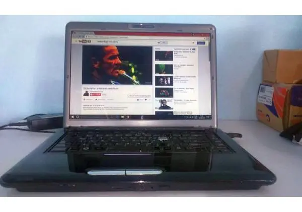 Notebook Toshiba A305, Core 2 Duo, 3GB de Ram e HD 500GB