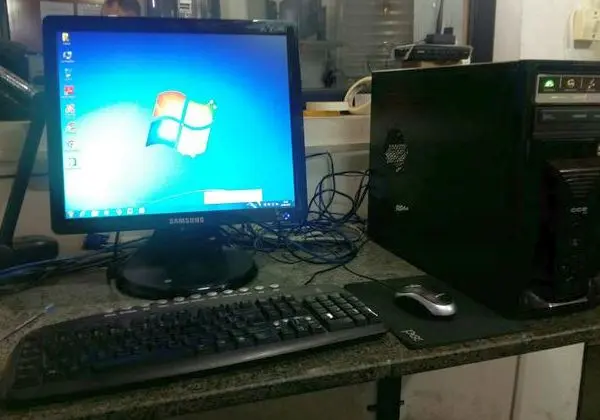 Computador completo Atlon 2GB