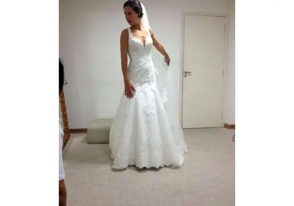 Vestido de Noiva em renda Chantilly