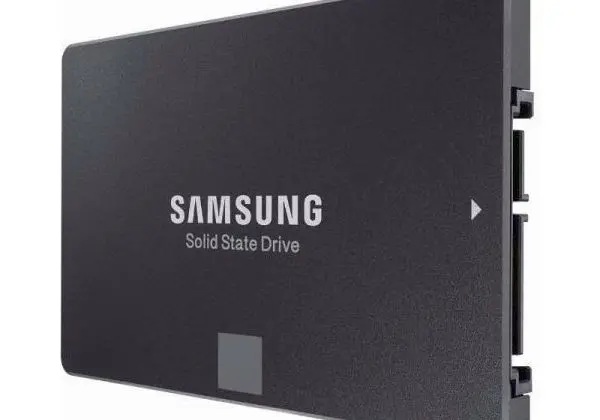 SSD Samsung 850 Evo 2.5´ 250GB sata III 6Gb/s Leituras: 540mb/s e Gravações: 520mb/s