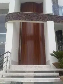 PORTAS LAQUEADAS DE ALTO PADRÃO