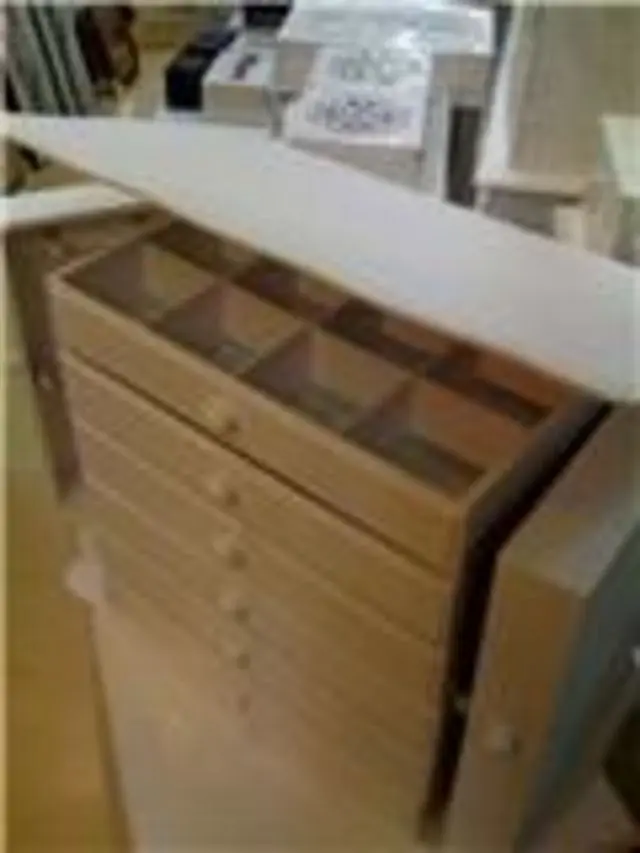 moveis para bijouterias , joias , relog , com 2 a 10 gavetas