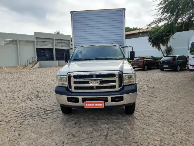 Fretes e mudanças com qualidade. *