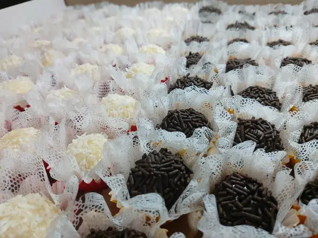 Brigadeiro + Beijinho
