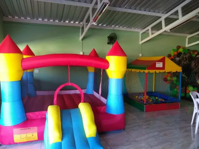 RW Locação de brinquedos ?