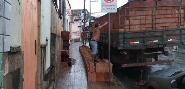 Tijolos direto da fábrica