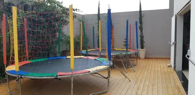 Locação de cama elástica