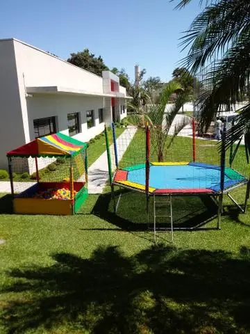 Cama elastica + piscina de bolinhas preços imbativeis