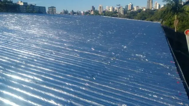 Telhados, terraços, aplicação de manta asfáltica, impermeabilizações