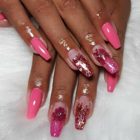Unhas a domicílio / Alongamento de unhas