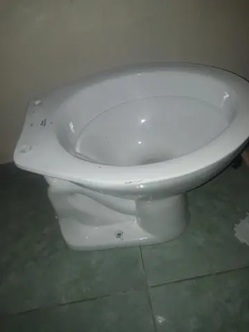 Camburão, pia, vaso sanitario