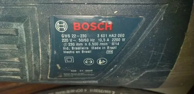 Maquina pilicorte Bosch. Gws 22-230. Pouco usada umas 3 vezes apenas