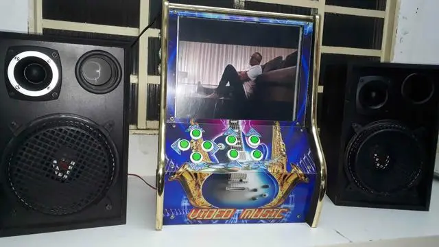 Máquina de musica aluguel venda e conserto