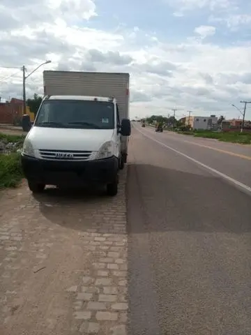 LIGUE JÁ Mudanças//Serviços