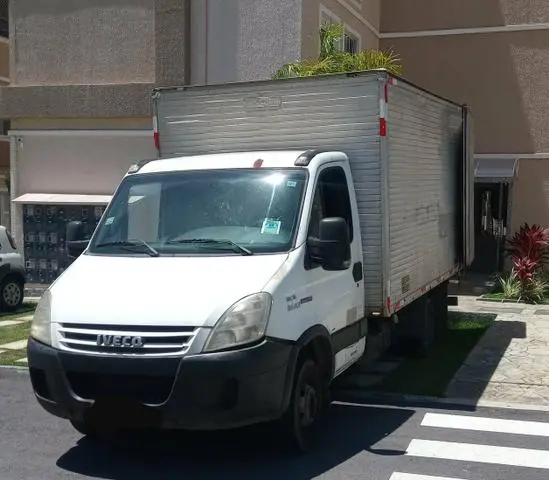 LIGUE JÁ Mudanças//Serviços