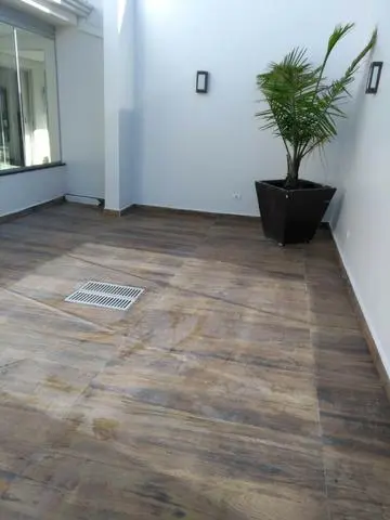 Pedreiros e porcelanato