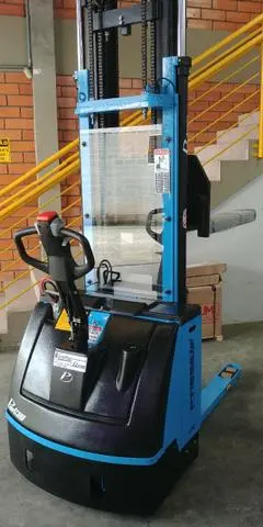 Empilhadeira