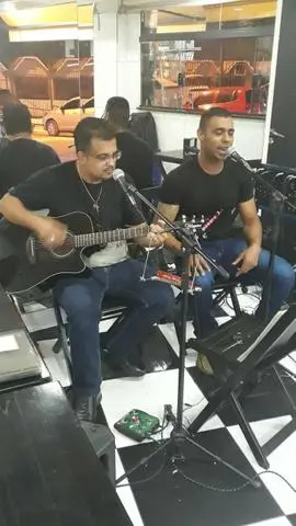 Cantor sertanejo para : festas , barzinhos , confraternizações, churrasco.