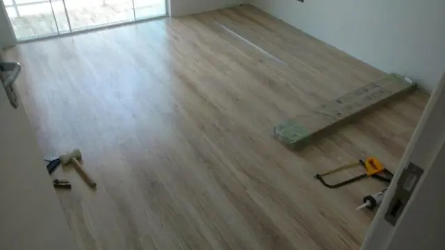 Instalação e conserto de piso laminado