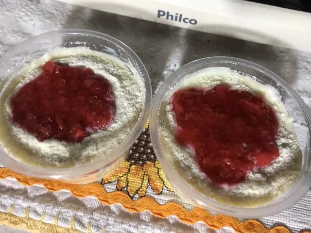Bolo e torta de pote 5 reais cada